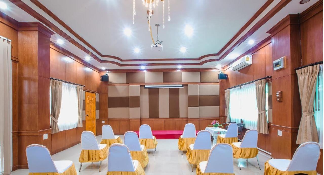 Bander Hotel Phu Khieo Exterior foto