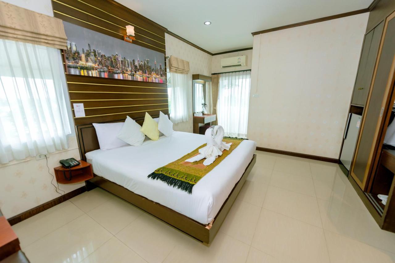 Bander Hotel Phu Khieo Exterior foto
